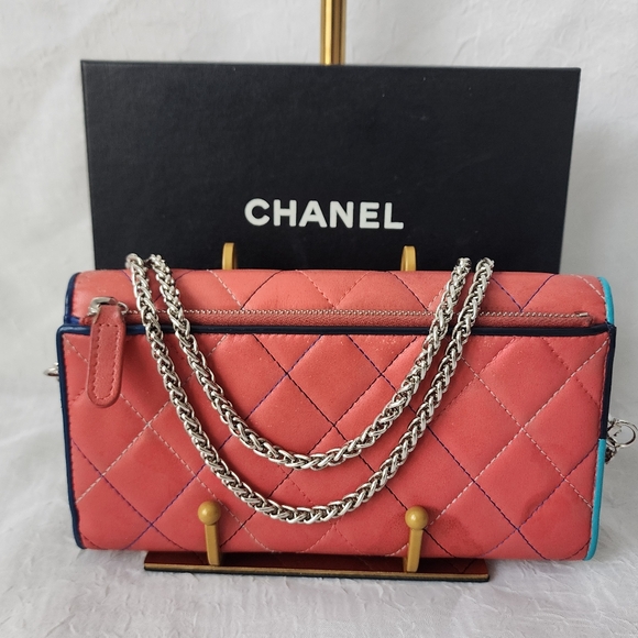 Auth RARE Chanel Lambskin Quilted Trifold 3 Colors WALLET - Picture 3 of 13